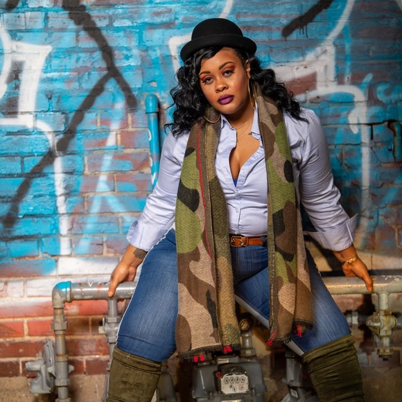 Meet your Posher, AviaThaGreat - Picture 2 of 7